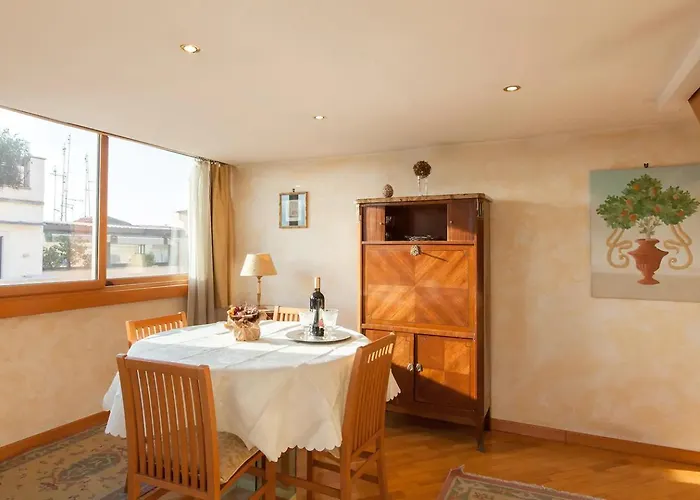 Amazing Panoramic Artist's Loft Spanish Steps * Rome
